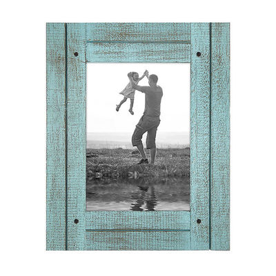 Estrutura de madeira rústica montada na parede ou na mesa