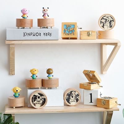 Caixa de música de manivela de mão personalizada de Maple Walnut para Natal, aniversário, Valentine Holiday Gift