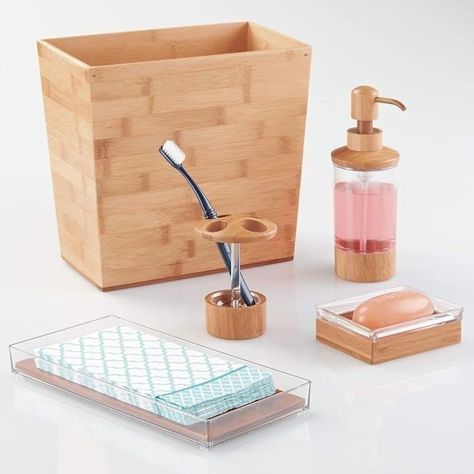 Logotipo personalizado aceitável 10,5 x 5,75 x 10 polegadas acabamento de madeira natural cesto de resíduos de bambu