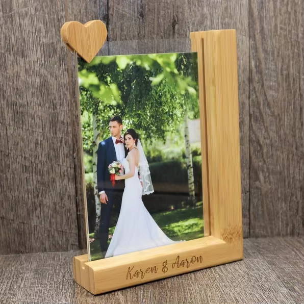 Quadro de mesa de madeira para impressão de fotos personalizadas em momentos inesquecíveis