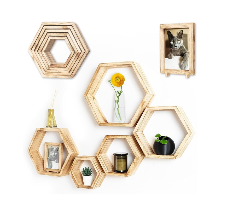 Conjunto de 5 prateleiras flutuantes hexagonais com design personalizado e quadro fotográfico