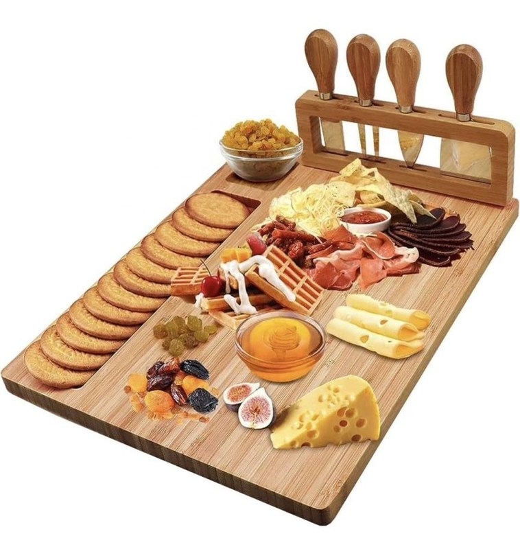 Amostra grátis Quadro de queijo de bambu e conjunto de facas para corte de charcuterie