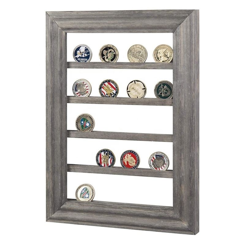5-Tier Vintage Gray Wood Printing Burned Challenge Coin Display Rack para montagem de parede