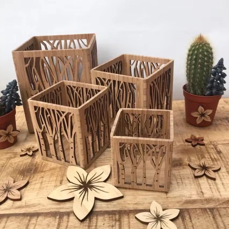 Lanterna de vela de madeira de cor simples para porta-luzes de chá artesanais em design de corte a laser